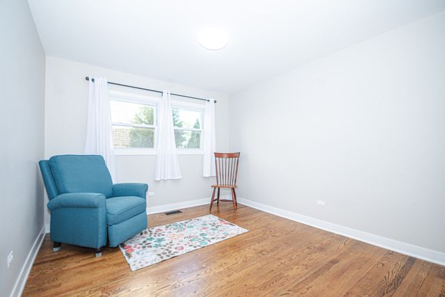 7942 W ADDISON Street 1, Chicago, IL 60634