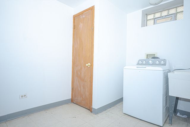 7942 W ADDISON Street 1, Chicago, IL 60634