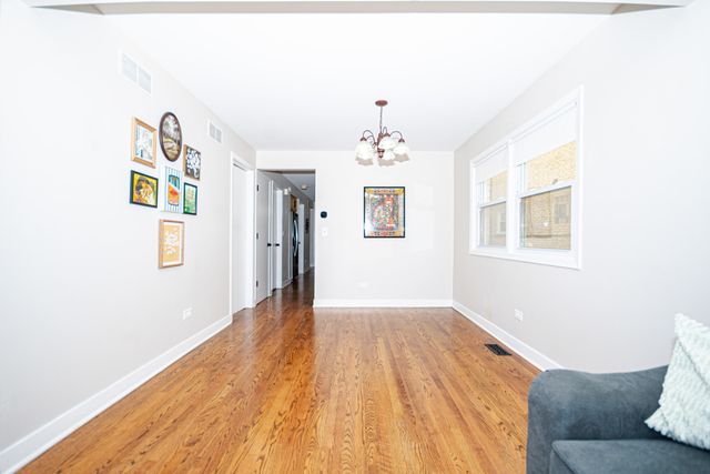 7942 W ADDISON Street 1, Chicago, IL 60634