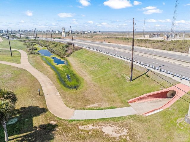 25306 Intrepid Lane, Galveston, TX 77554