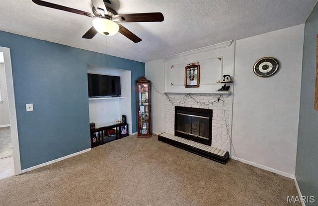 753 Boulevard De Cannes, Edwardsville, IL 62025