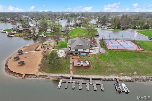 753 Boulevard De Cannes, Edwardsville, IL 62025