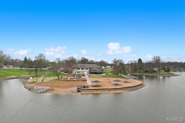 753 Boulevard De Cannes, Edwardsville, IL 62025
