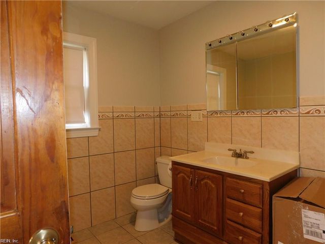 5004 Hassell ST, Virginia Beach, VA 23455