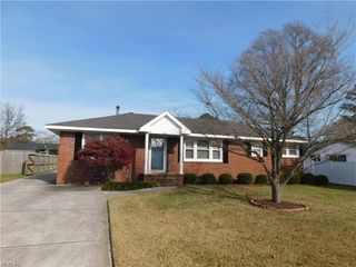 5004 Hassell ST, Virginia Beach, VA 23455
