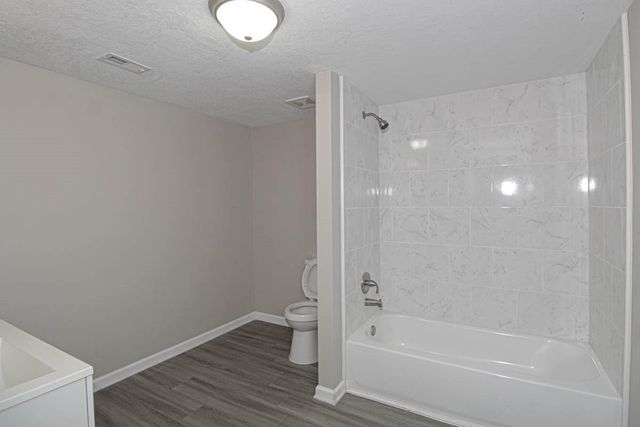 345 Cherokee Lane, Onalaska, TX 77360
