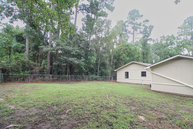 345 Cherokee Lane, Onalaska, TX 77360
