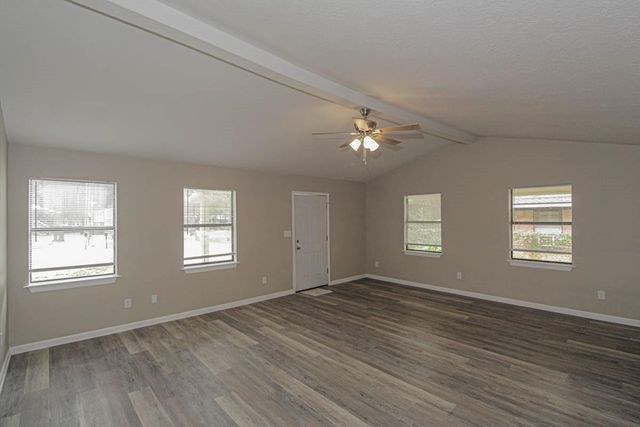 345 Cherokee Lane, Onalaska, TX 77360