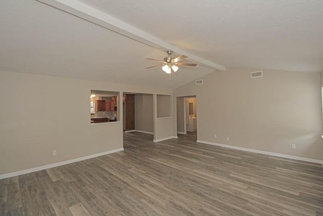 345 Cherokee Lane, Onalaska, TX 77360