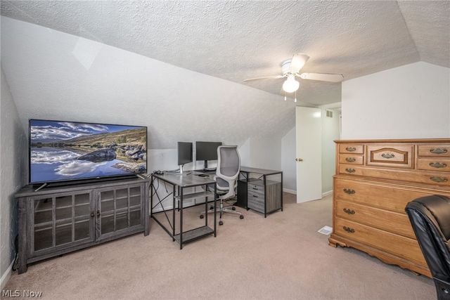 1266 Curtis Avenue, Cuyahoga Falls, OH 44221