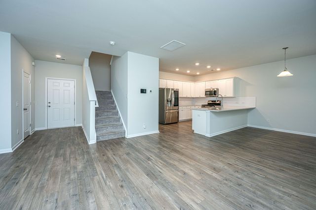 186 Daniels Creek Circle, Goose Creek, SC 29445