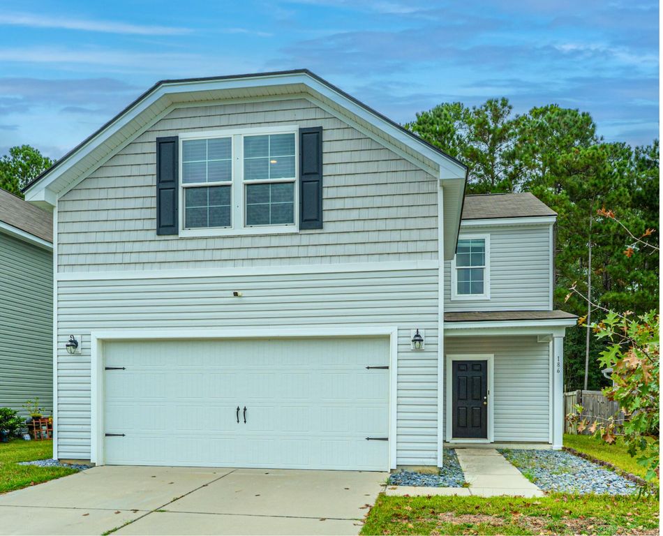 186 Daniels Creek Circle, Goose Creek, SC 29445