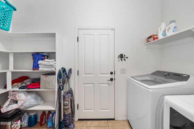 8229 W Melanitta Drive, Tucson, AZ 85757