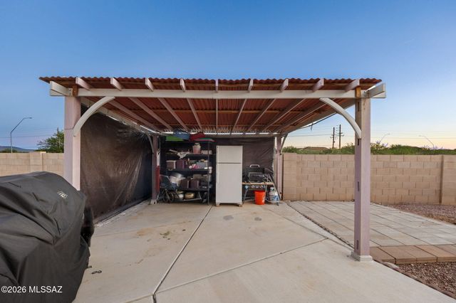 8229 W Melanitta Drive, Tucson, AZ 85757