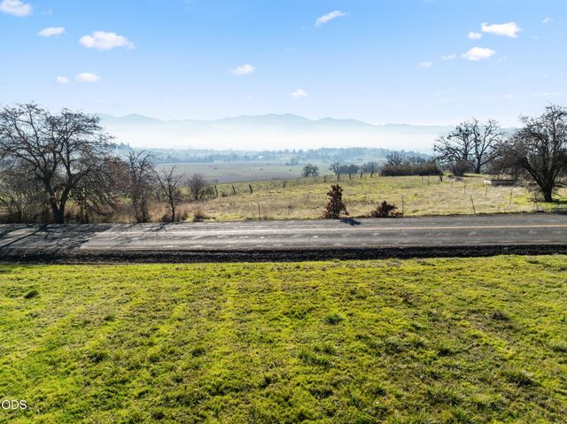 Cherry Lane TL2200, Medford, OR 97504
