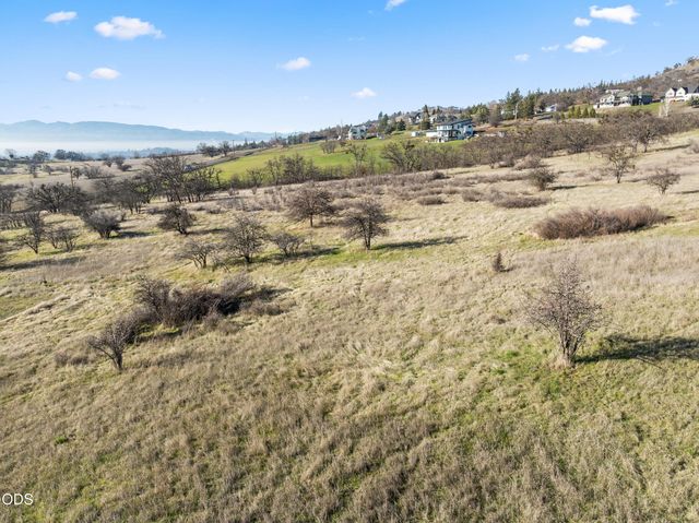 Cherry Lane TL2200, Medford, OR 97504