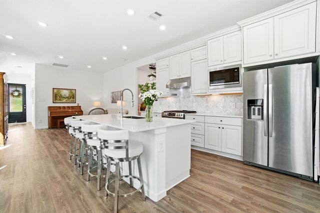 1409 Northwood Bluff Lane, Pinehurst, TX 77362