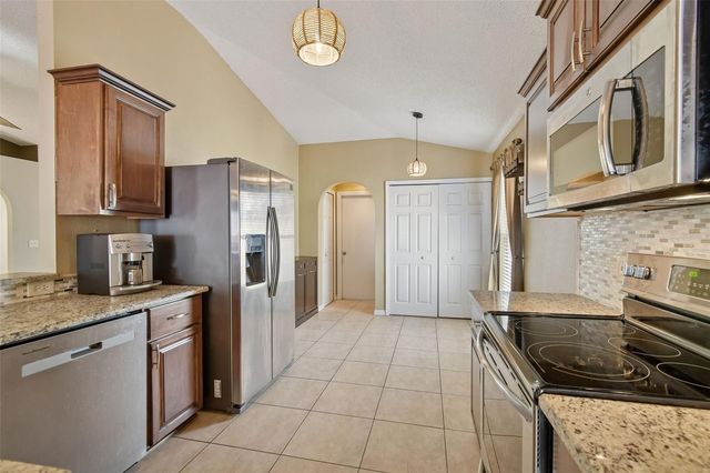 837 ROCKY MOUNTAIN COURT, Valrico, FL 33594