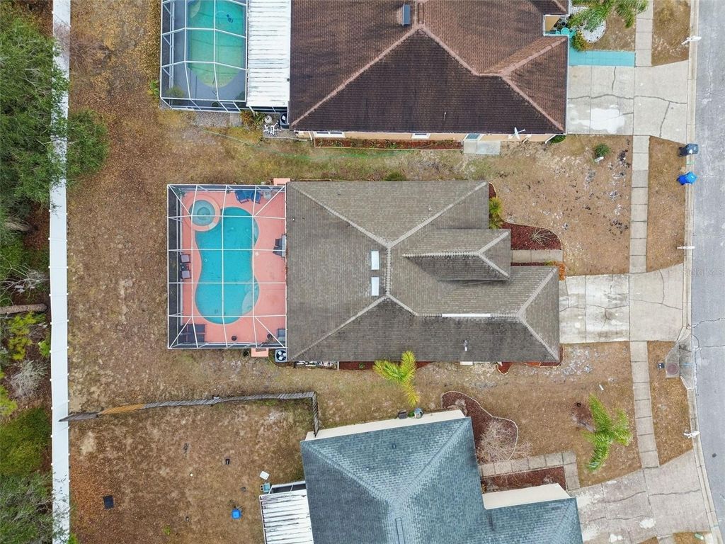 Image 15 of property listing at 837 ROCKY MOUNTAIN COURT, Valrico, FL 33594