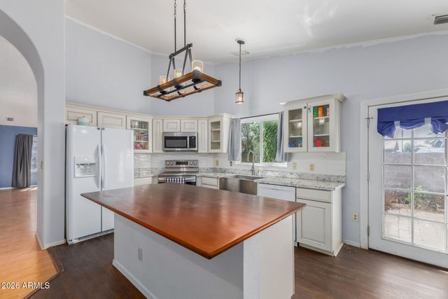 5402 E FORGE Avenue, Mesa, AZ 85206