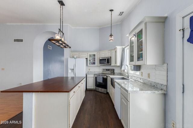 5402 E FORGE Avenue, Mesa, AZ 85206