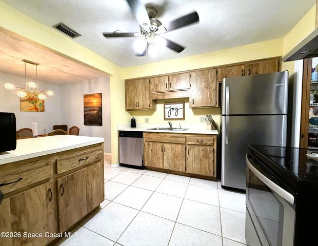 630 Greenwood Village Boulevard 31f, West Melbourne, FL 32904