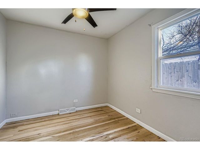 1742 Jamaica St, Aurora, CO 80010