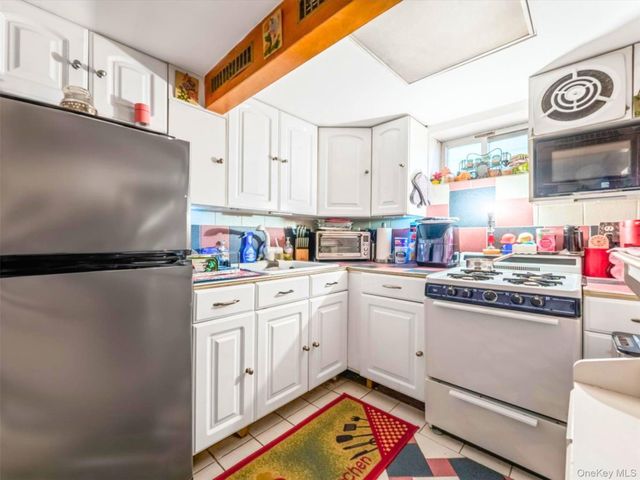 59-13 160th Street, Fresh Meadows, NY 11365