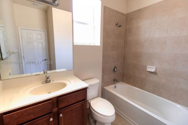 9362 SW 171st Ave, Miami, FL 33196