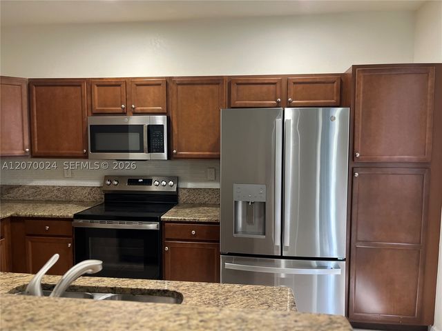 9362 SW 171st Ave, Miami, FL 33196