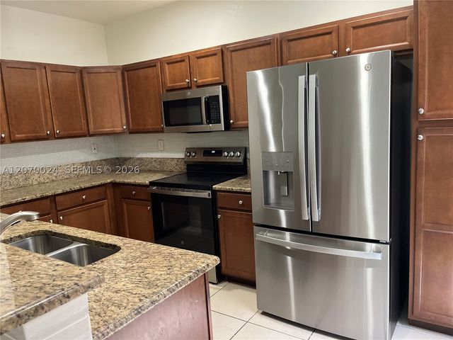 9362 SW 171st Ave, Miami, FL 33196