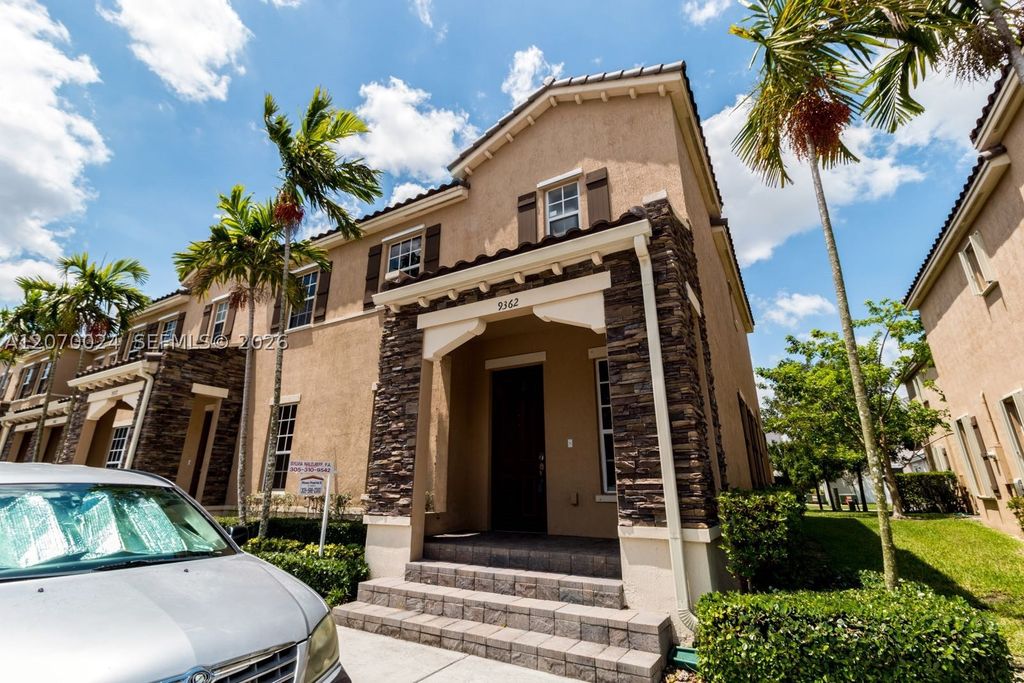 9362 SW 171st Ave, Miami, FL 33196