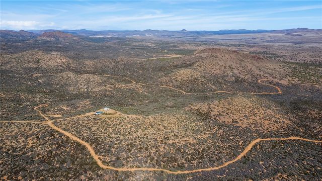 18885 E Pheaby Drive, Wikieup, AZ 85360