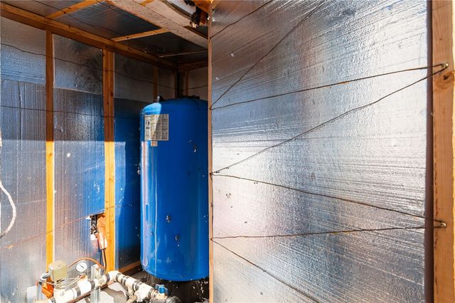 18885 E Pheaby Drive, Wikieup, AZ 85360