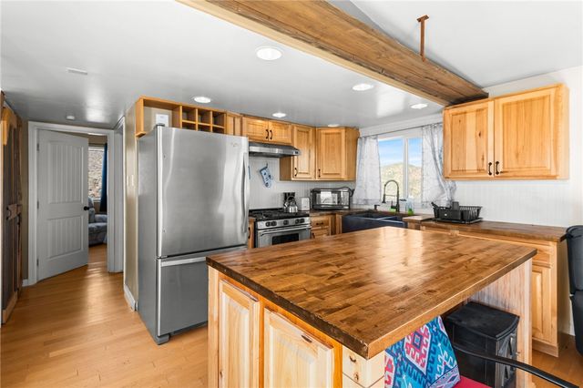 18885 E Pheaby Drive, Wikieup, AZ 85360