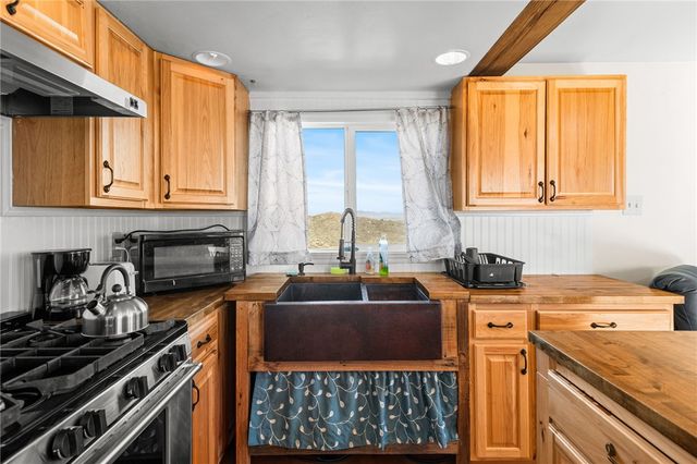 18885 E Pheaby Drive, Wikieup, AZ 85360