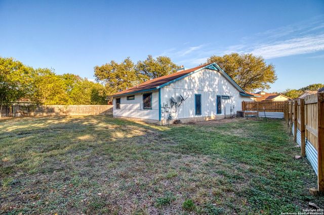 3717 Candleknoll Circle, San Antonio, TX 78244