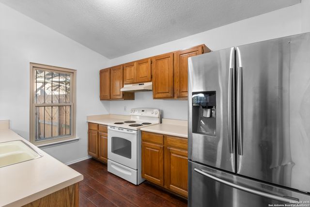 3717 Candleknoll Circle, San Antonio, TX 78244