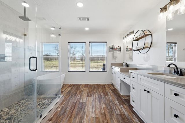 101 S Haven Place, Waxahachie, TX 75165