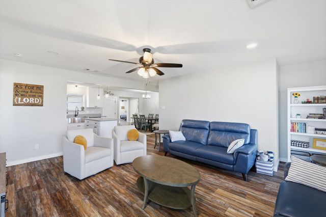 101 S Haven Place, Waxahachie, TX 75165