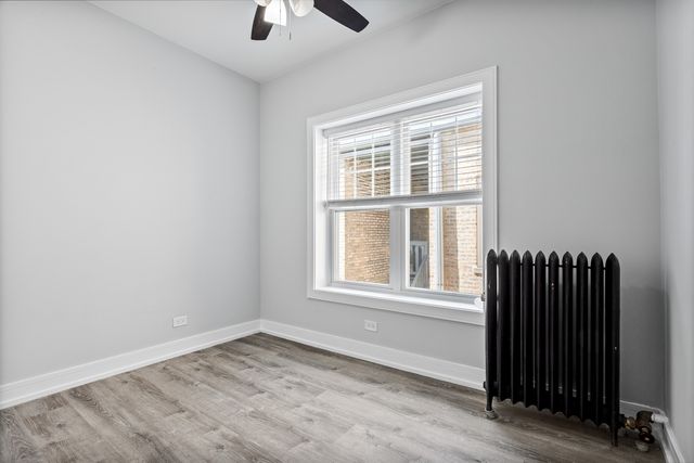 1067 W Glenlake Avenue 2, Chicago, IL 60660