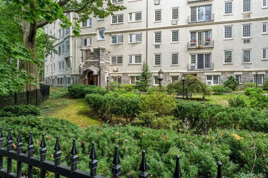 1 Rivermere 2G, Bronxville, NY 10708 — photo 4
