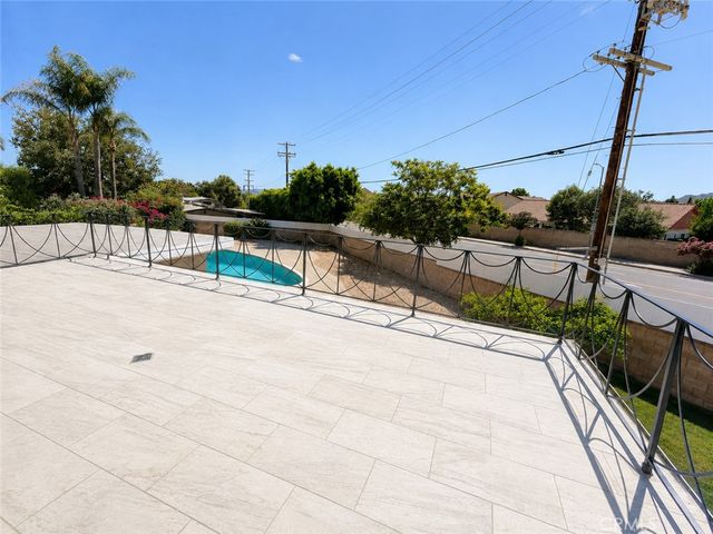 10661 Coraline Place, Chatsworth, CA 91311