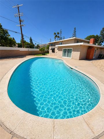 10661 Coraline Place, Chatsworth, CA 91311