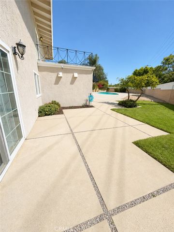 10661 Coraline Place, Chatsworth, CA 91311