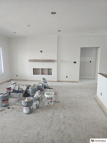235 Kristi Lane, Hickman, NE 68372