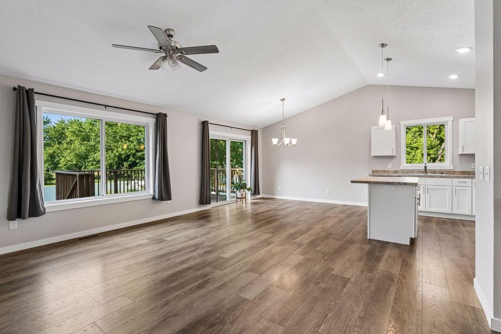 540 Lois Lane, Lino Lakes, MN 55014 — photo 2