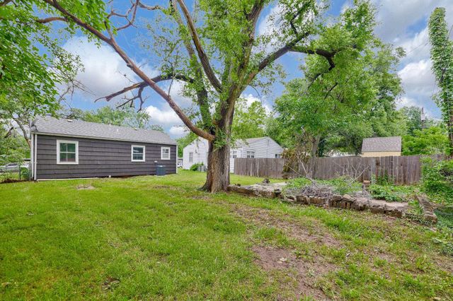 1146 Shelden St, El Dorado, KS 67042
