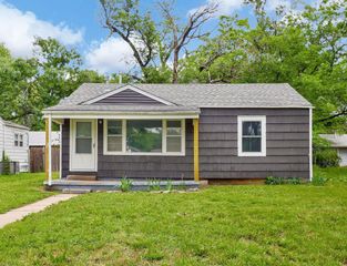 1146 Shelden St, El Dorado, KS 67042