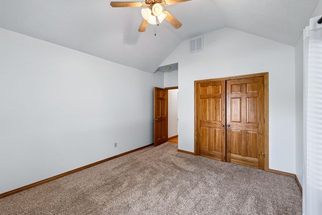 1352 N Lennox Court, Springfield, MO 65802